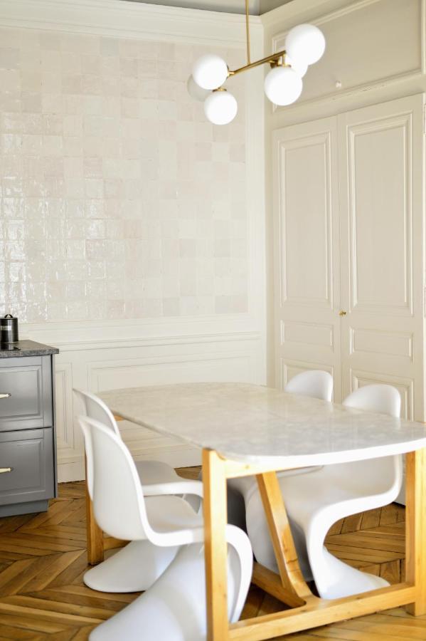 Eden Blue, Lovely Flat, Bright & Cosy In Lione Esterno foto